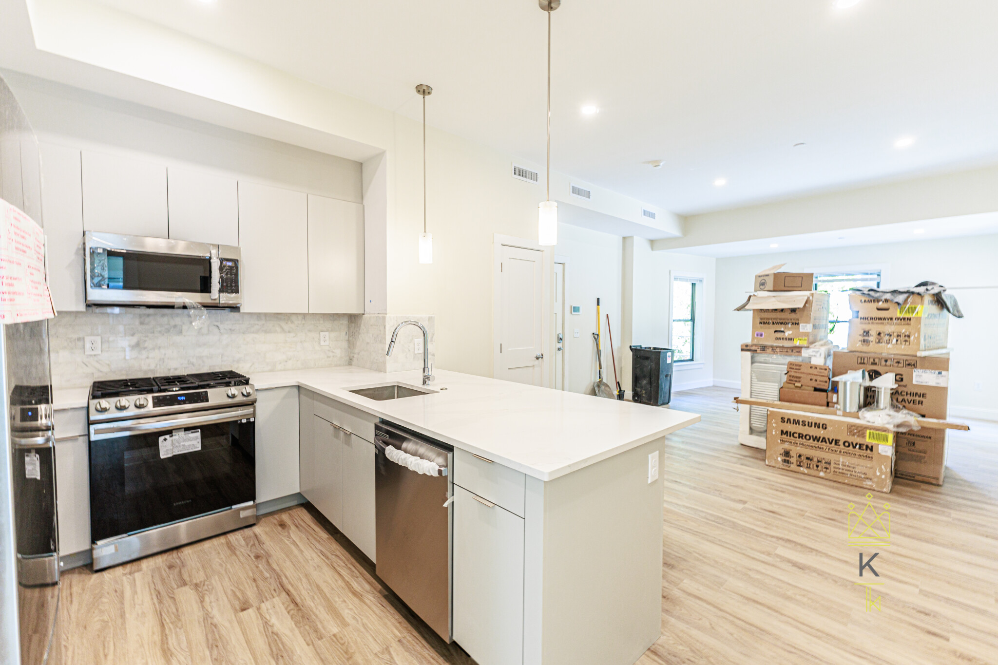 460 Washington St, Brighton