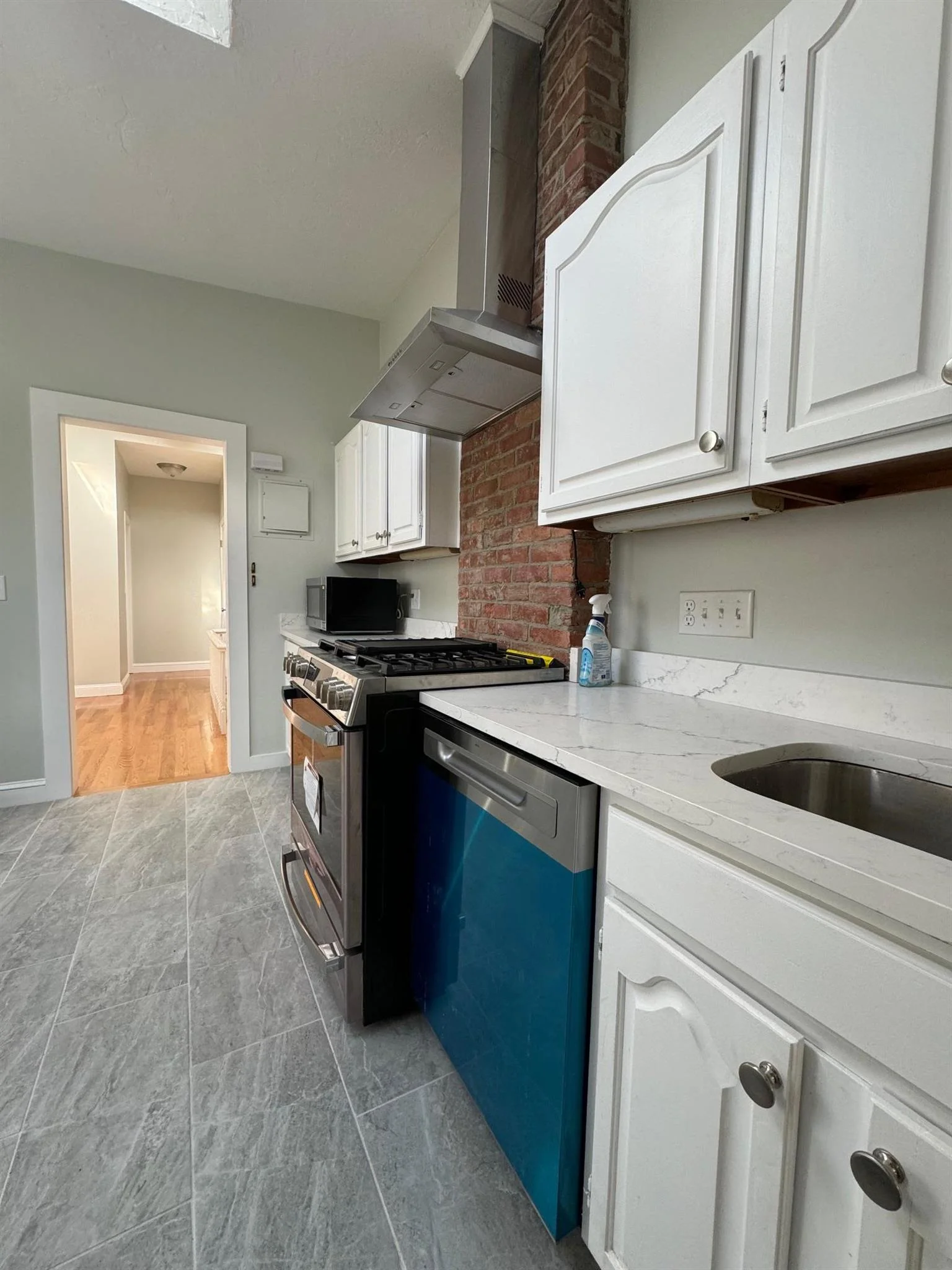 60 Sacramento St, Baldwin