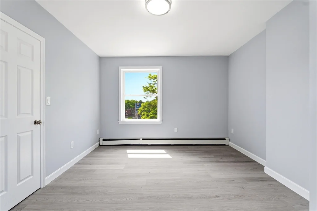 250-252 Main St, Charlestown