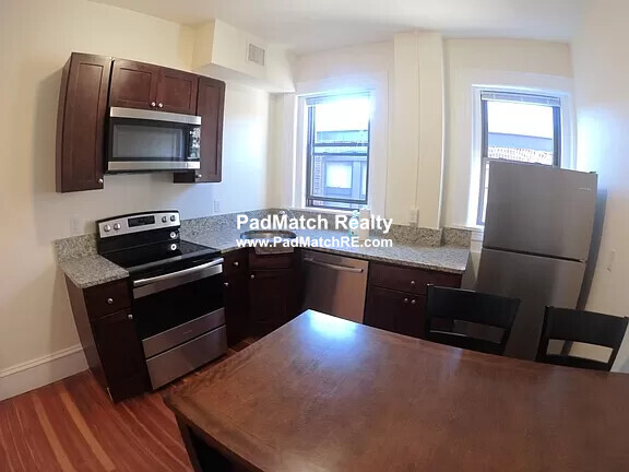 1463 Beacon St, Griggs Park