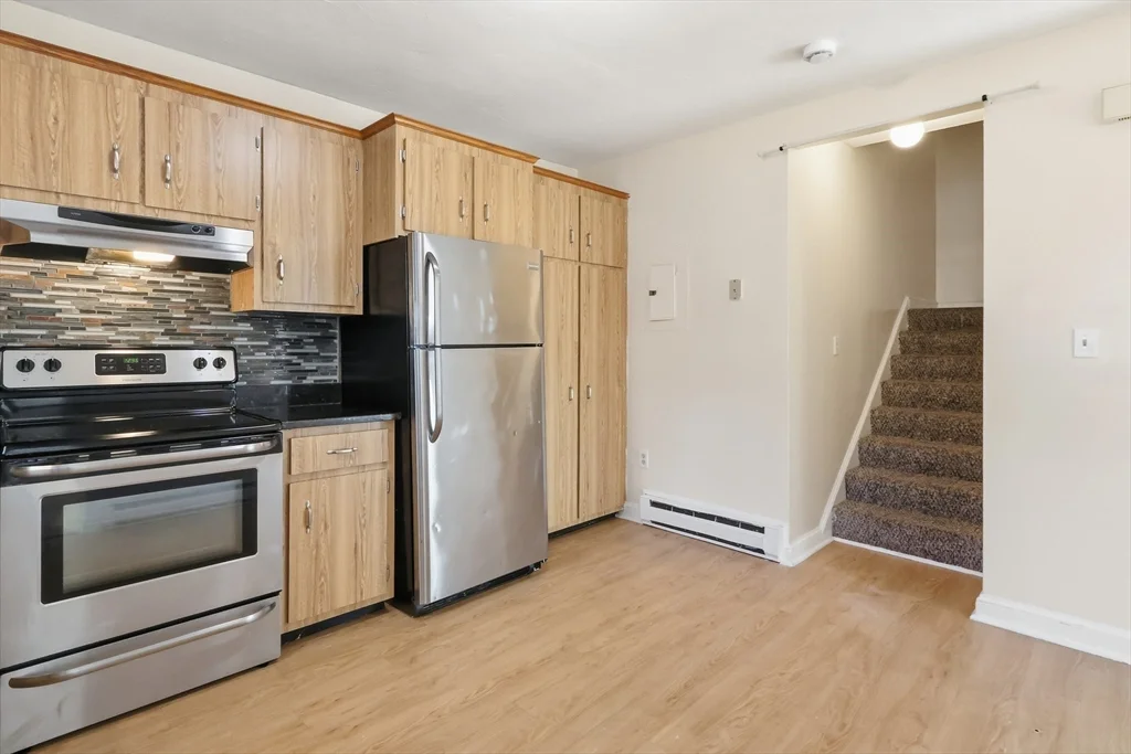 453 Pond St, Braintree