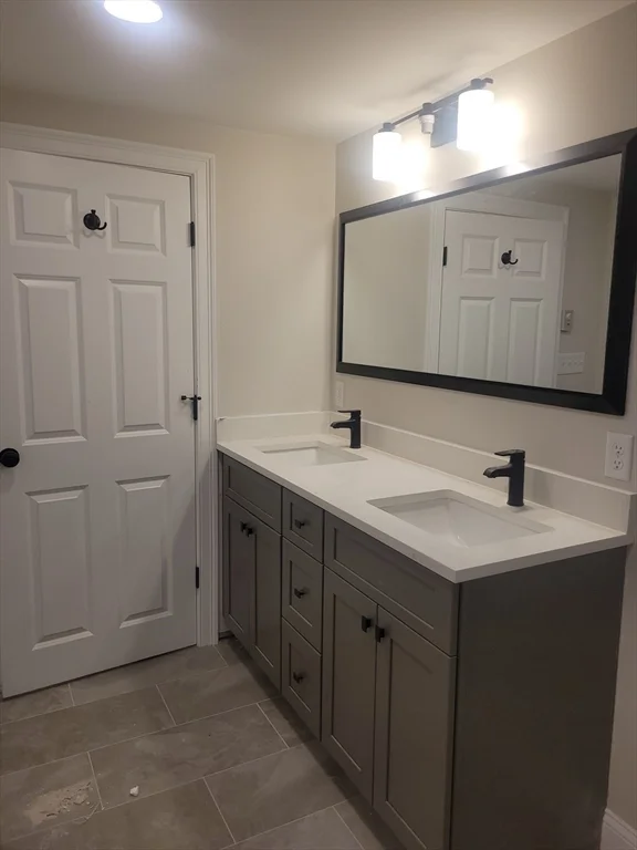 29 Amaranth Ave, Medford