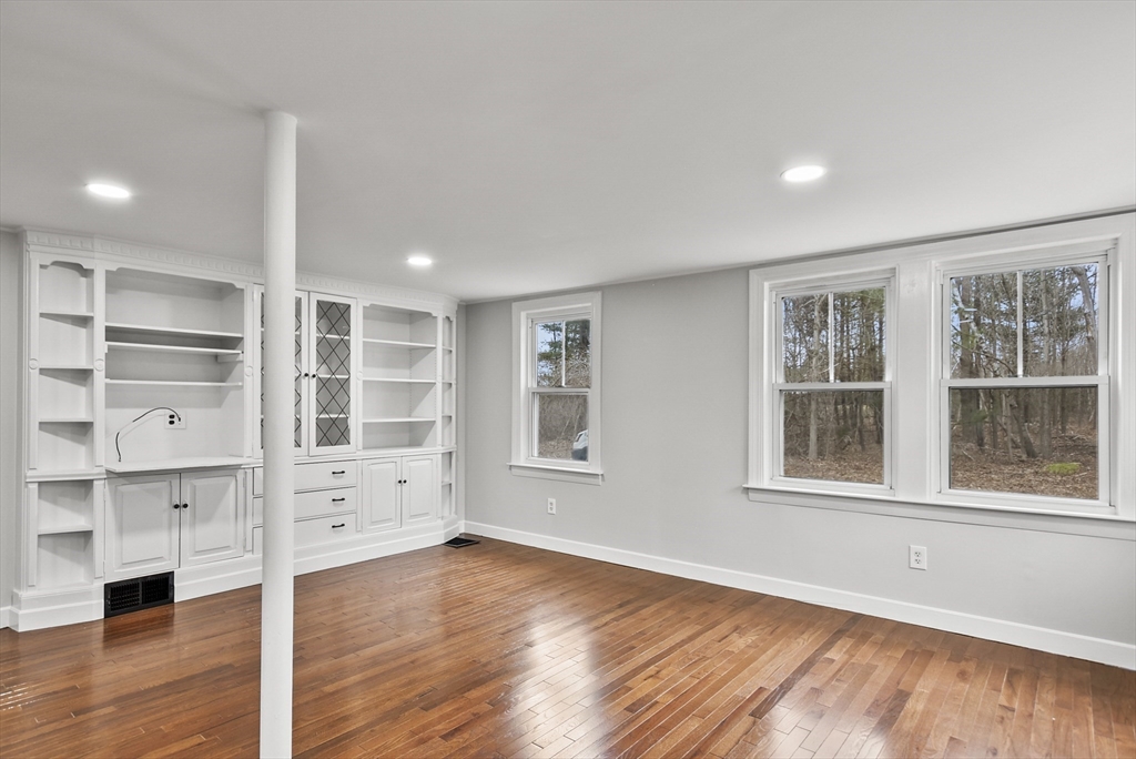 138 Walker Rd, Shirley