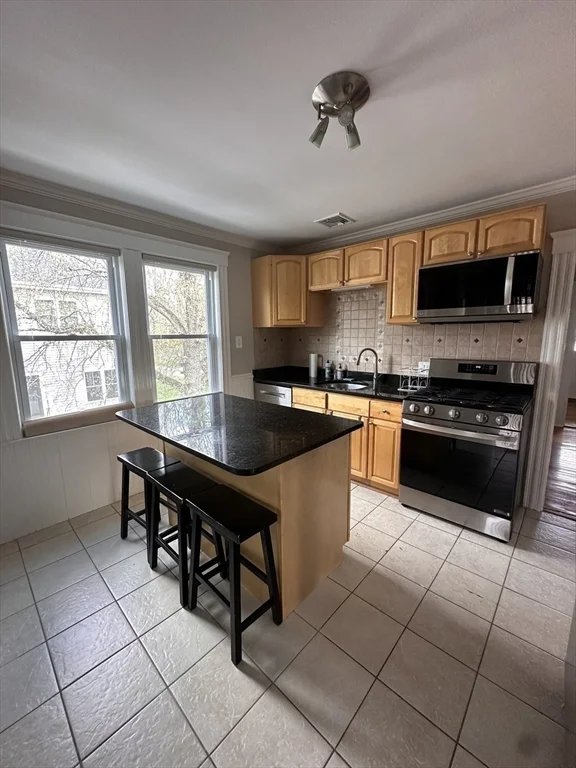 3 Westview Rd, Natick