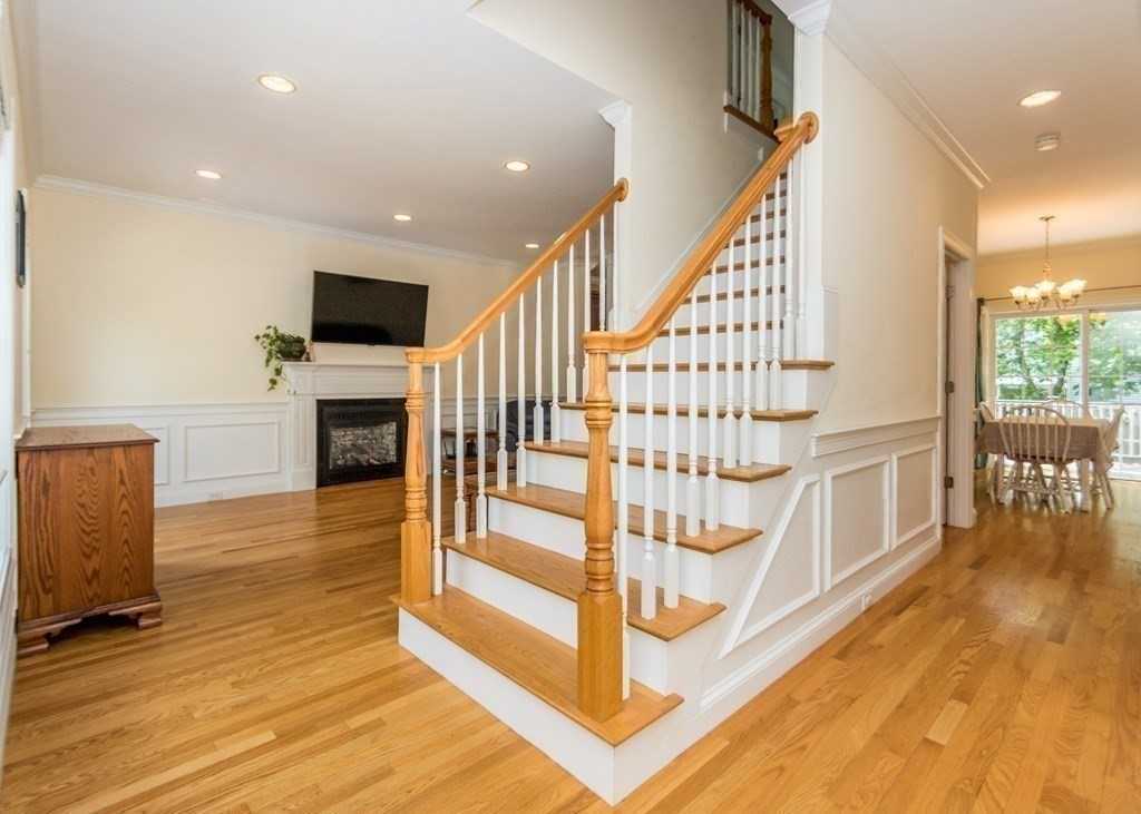 67 Trimount Ave, Waltham