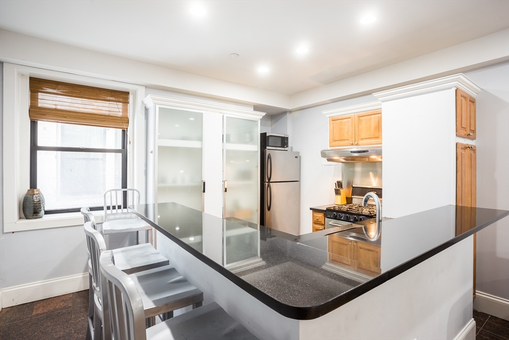 90 Warrenton St, Back Bay