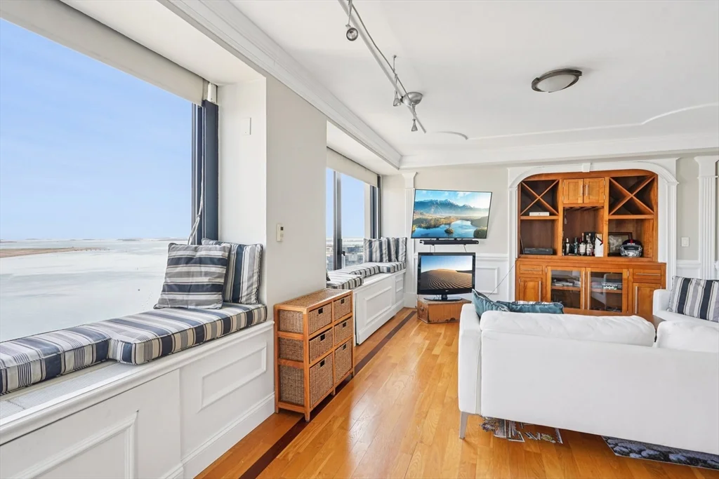 65 E India Row, Boston Downtown