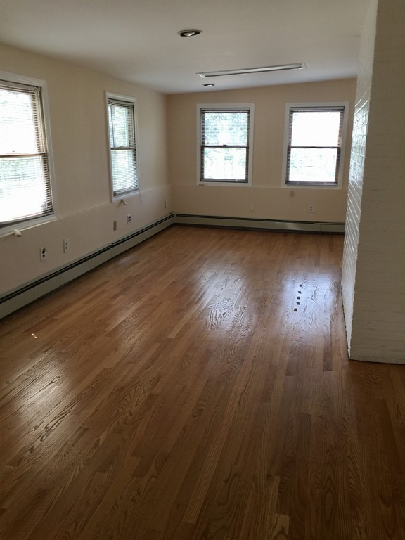 1094 Centre St, Newton