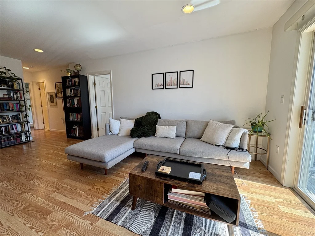 20 Cameron St, Boylston Street