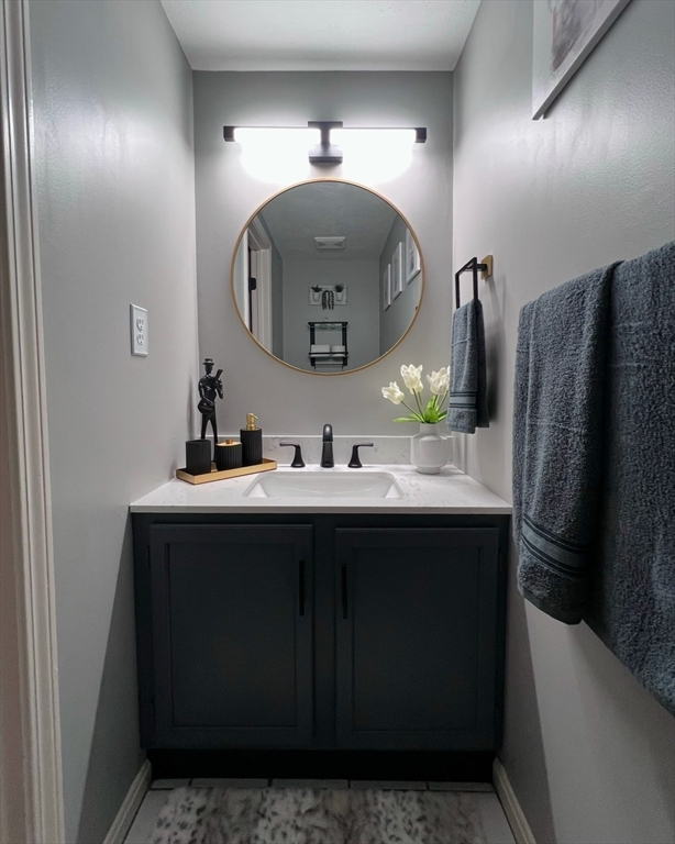 25 Patrick Rd, Tewksbury