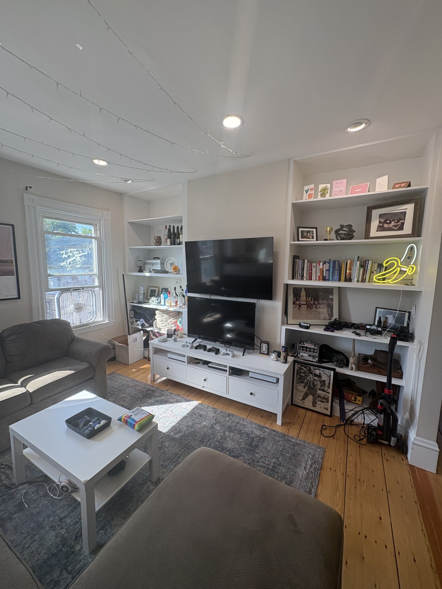 364 Washington St, The Port