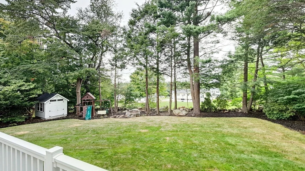 78 Nahanton Ave, Blue Hills
