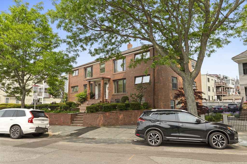 1800 Columbia Rd, South Boston