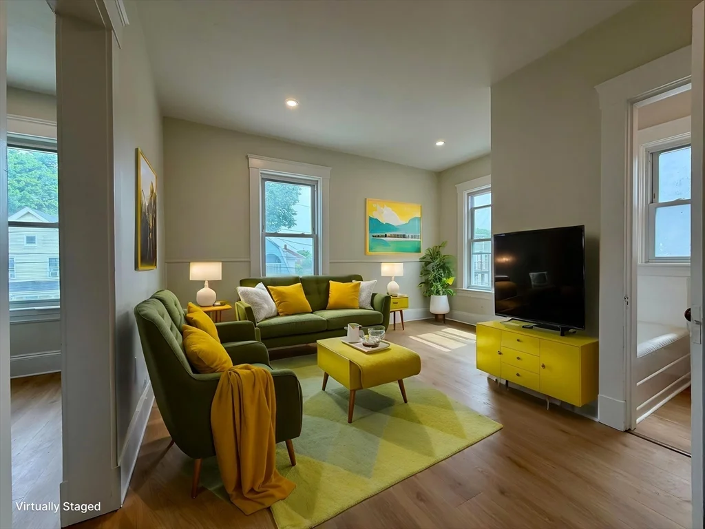 29 John St, Attleboro