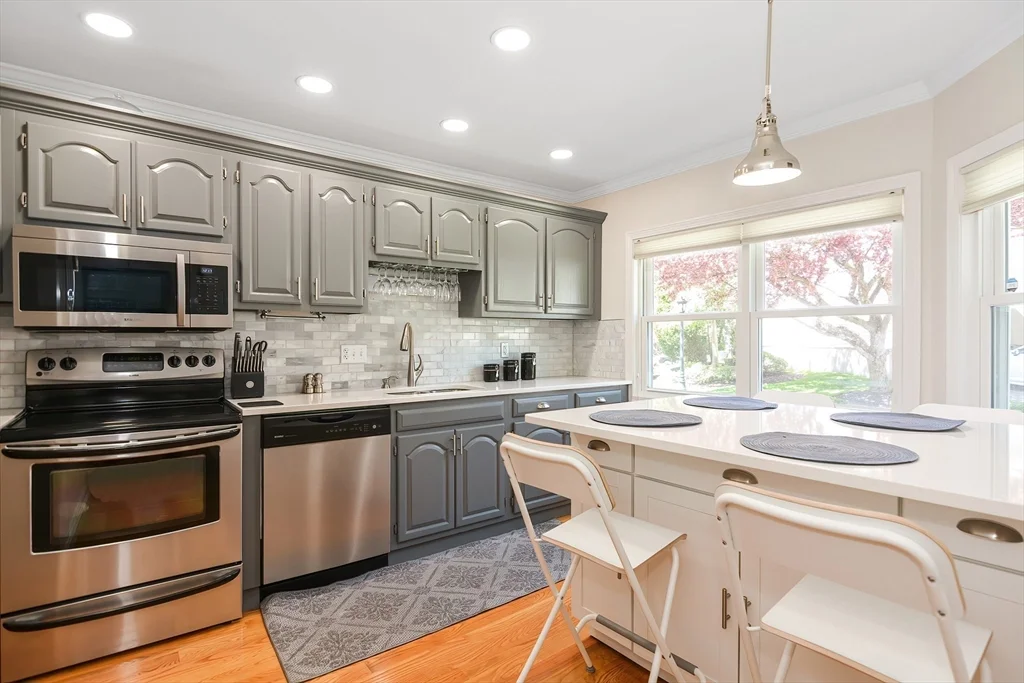 109 Salem St, Revere