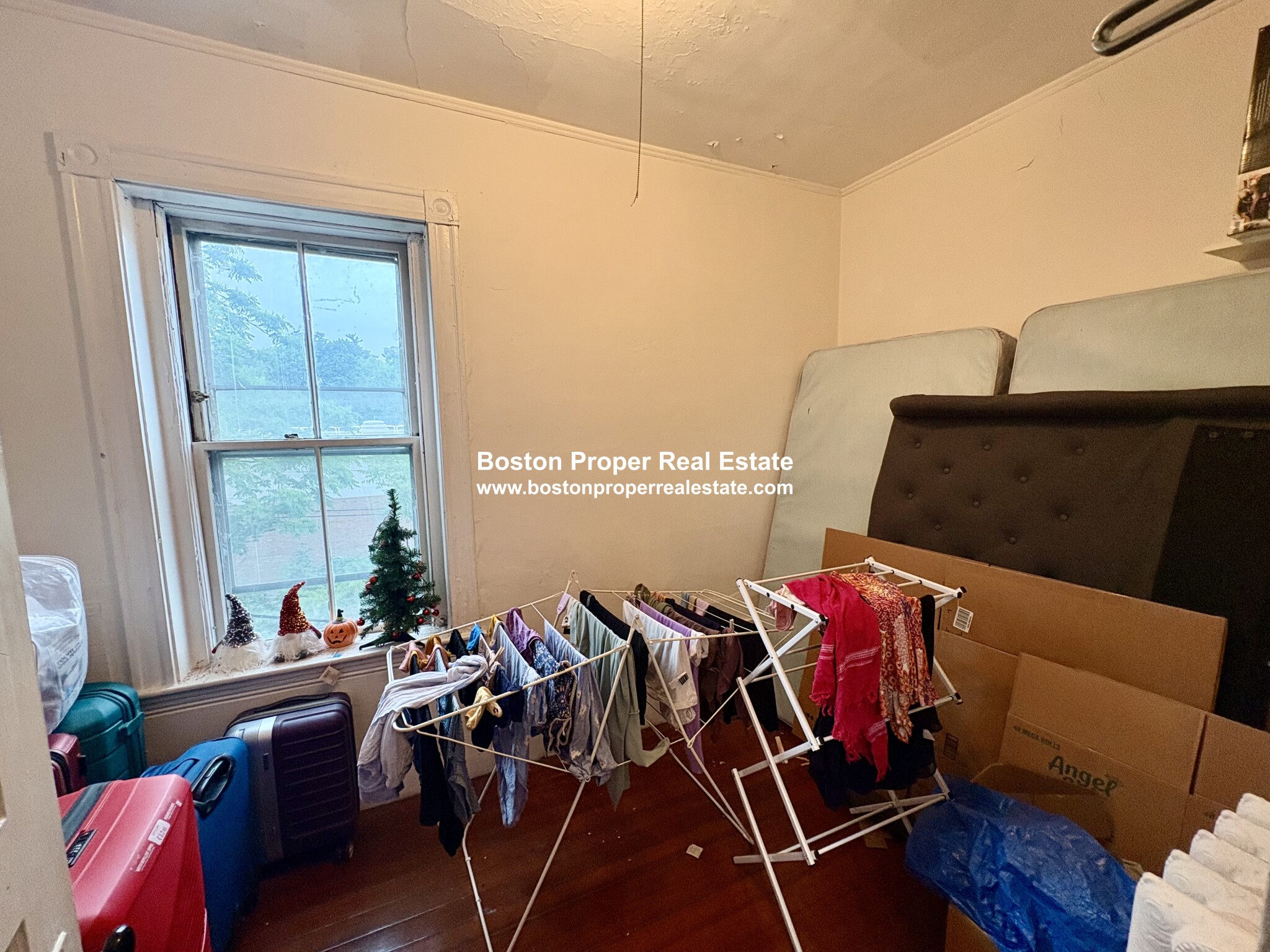 1911 Beacon St, Brookline