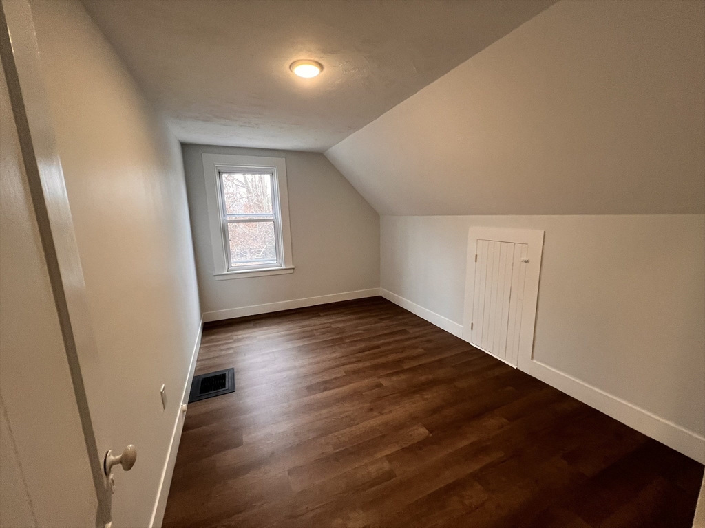 400 Court St, North Plymouth