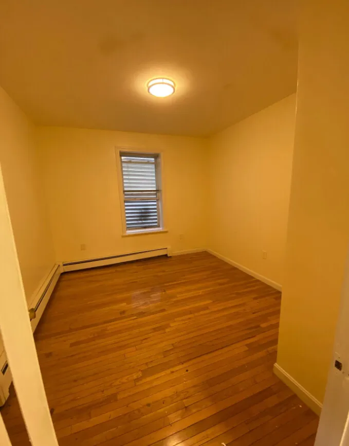 144 Chelsea St, East Boston