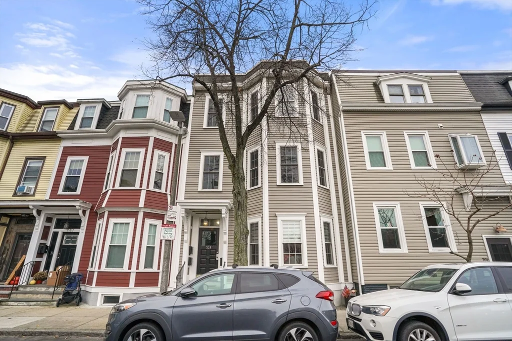 703 East 4th St, South Boston