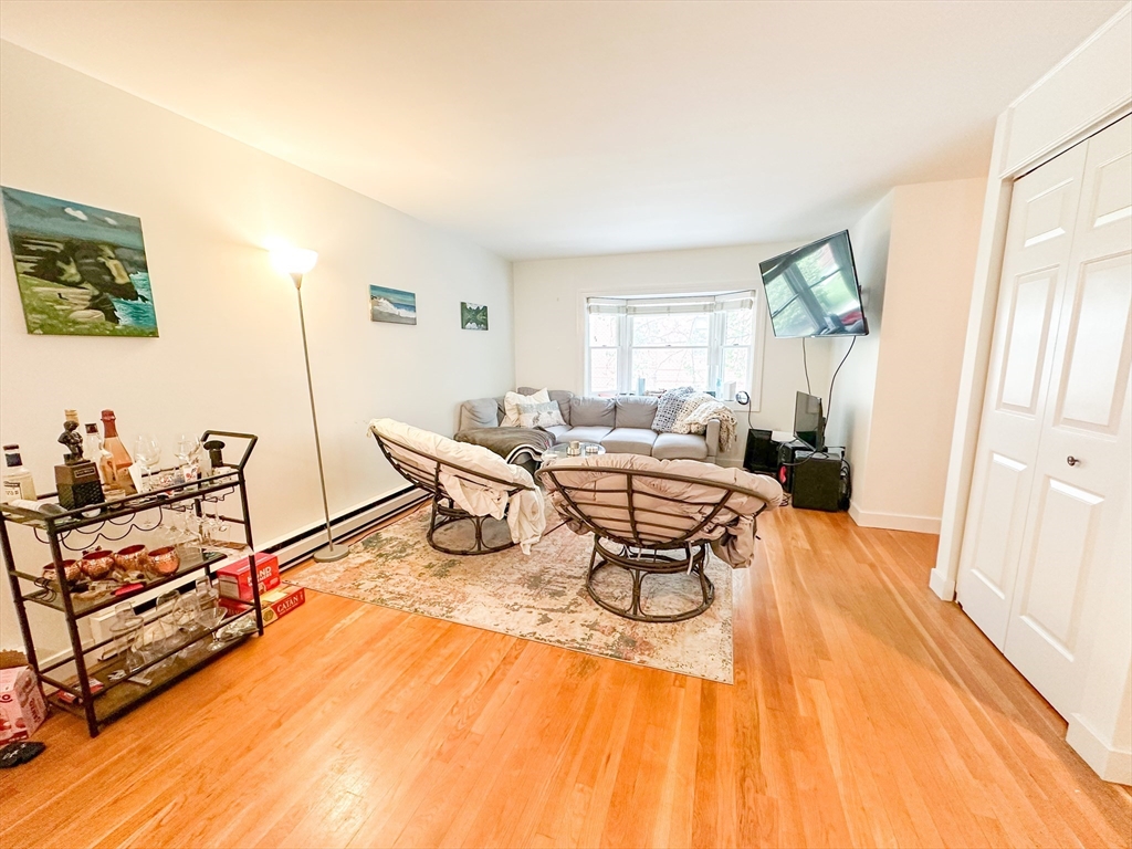 135 Bolton St, South Boston