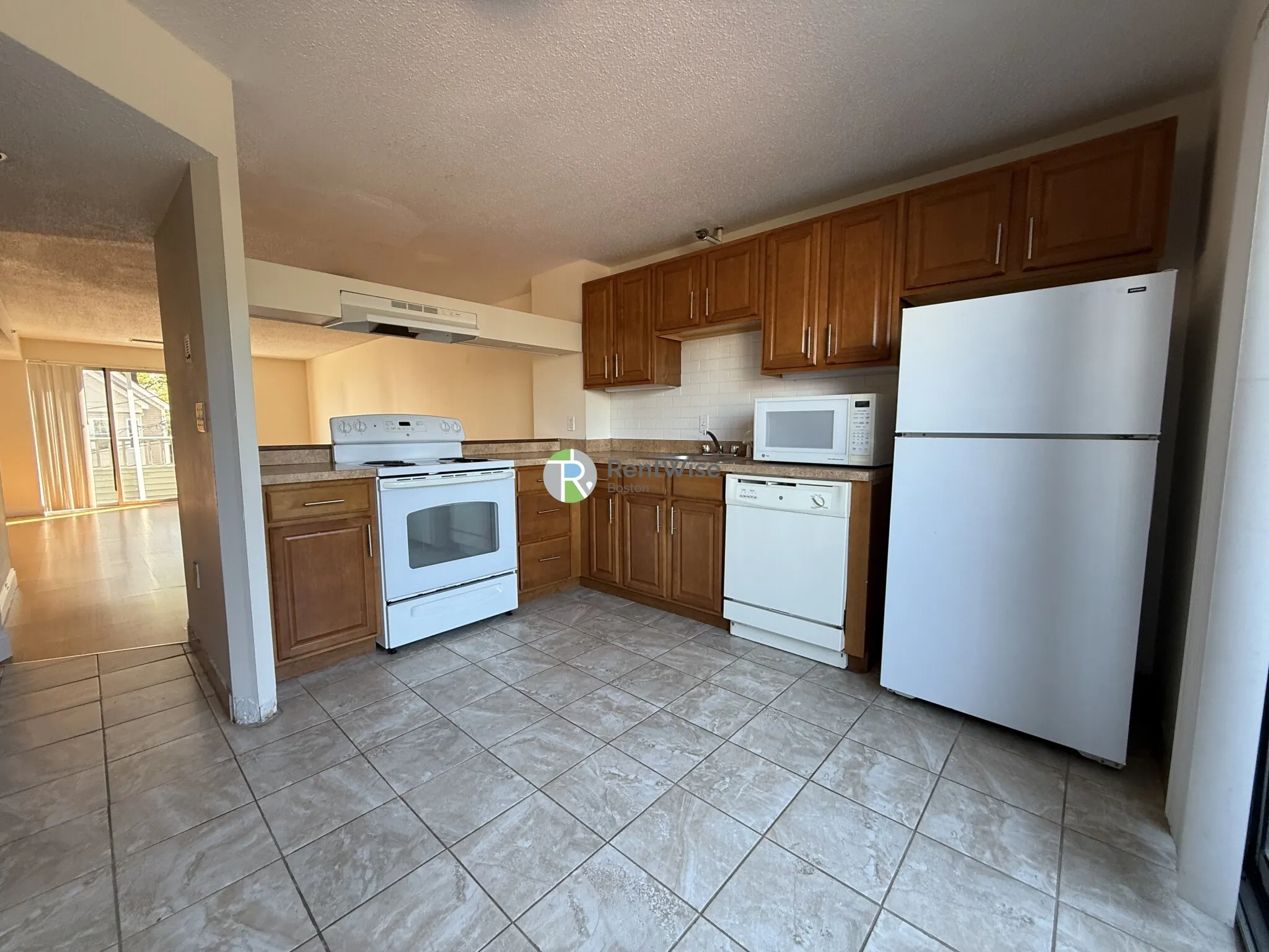 142 North Beacon St, Brighton