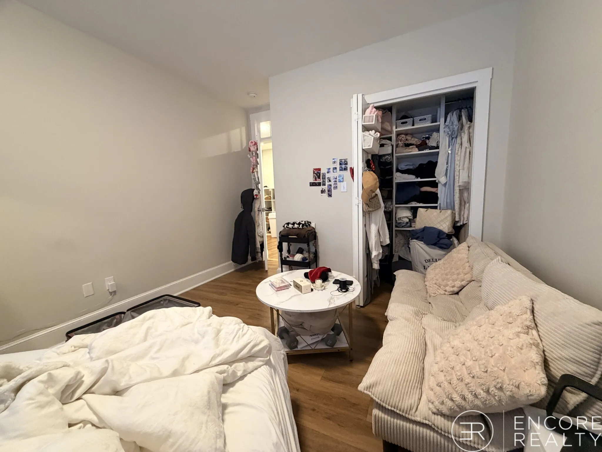 833 Beacon St, Fenway