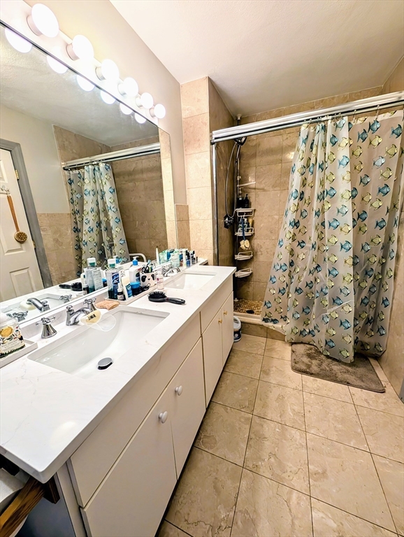 25 Winthrop Rd, Brookline