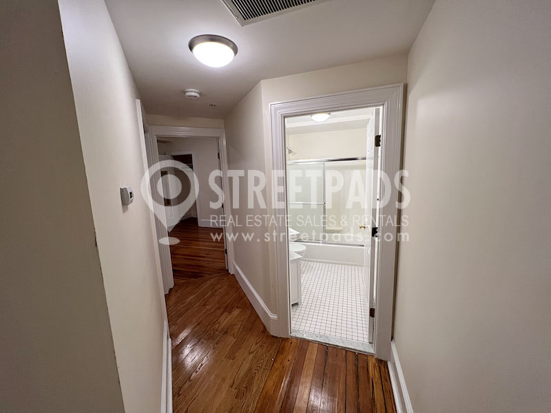 881 Massachusetts Ave, Central Square