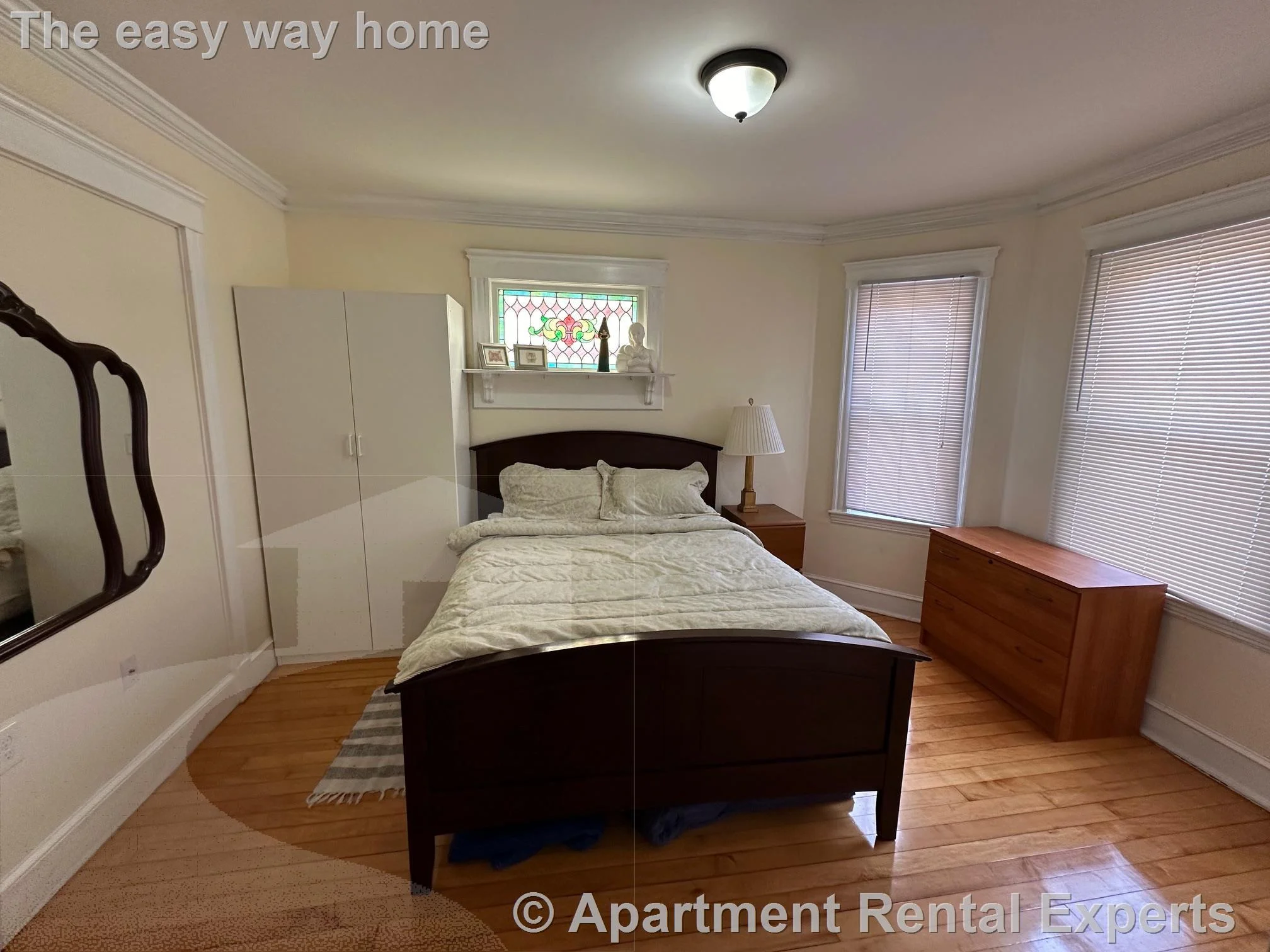 32 Walnut St, Arlington Heights