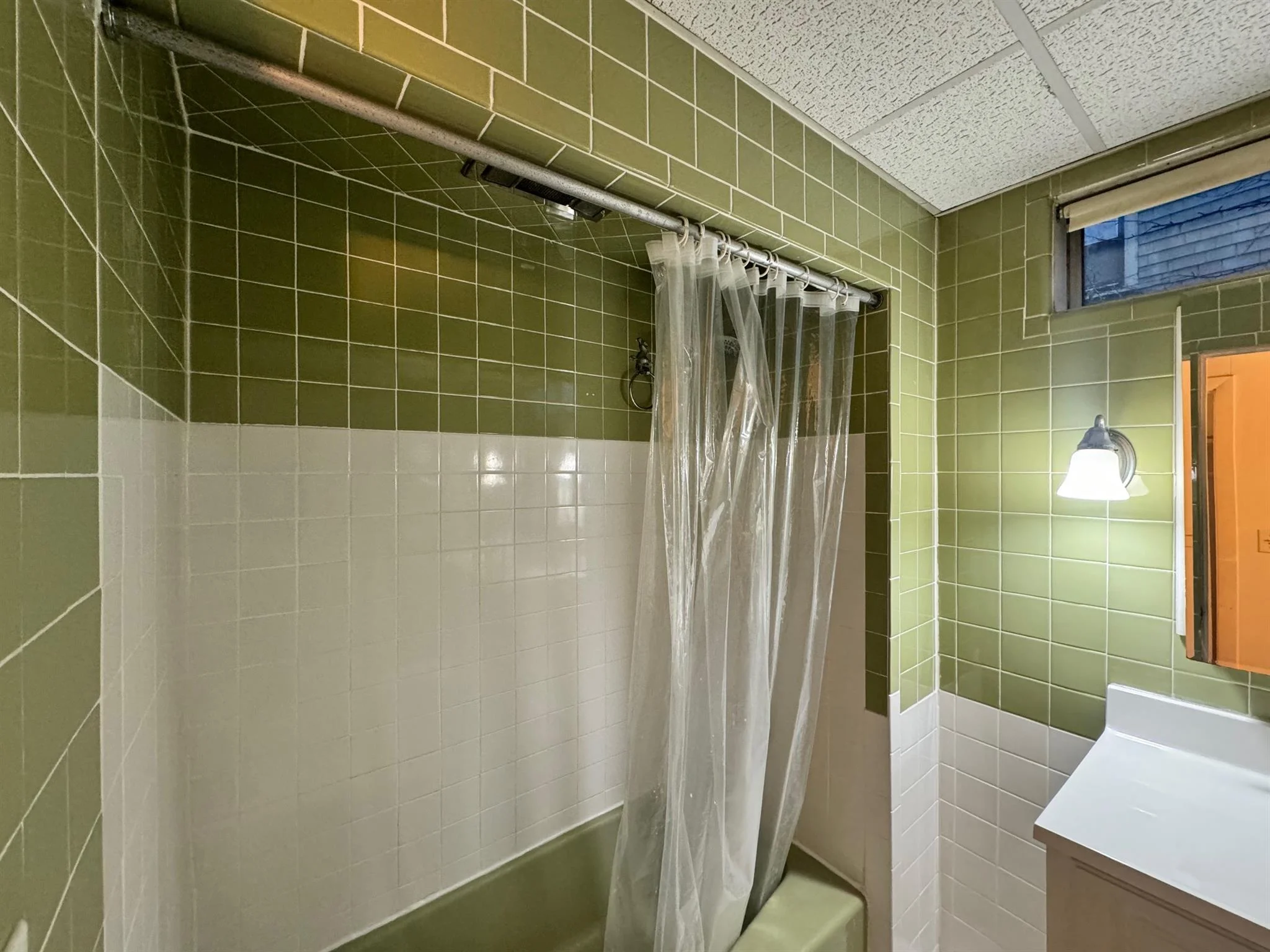 95 Kidder Ave, Powder House Square