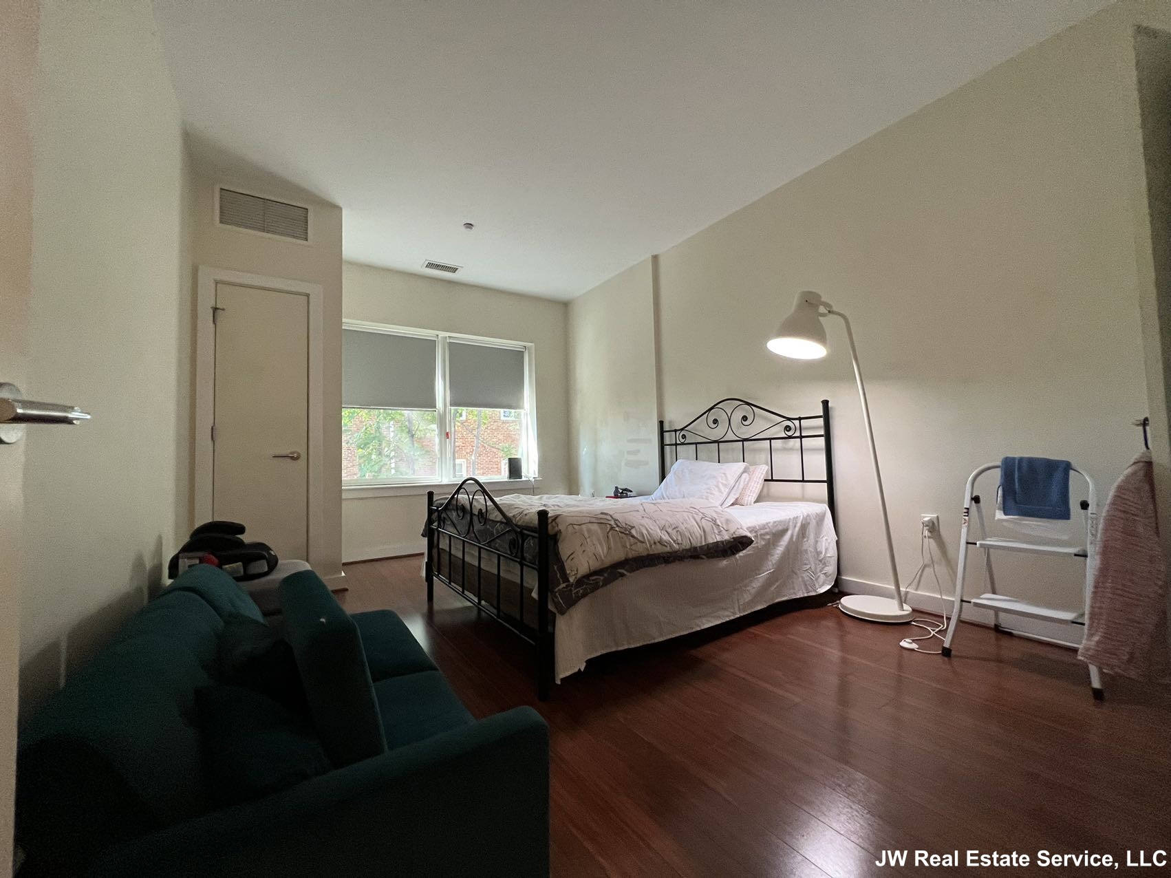 99 Chestnut Hill Ave, Brighton