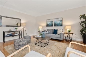 51 John St, Brookline