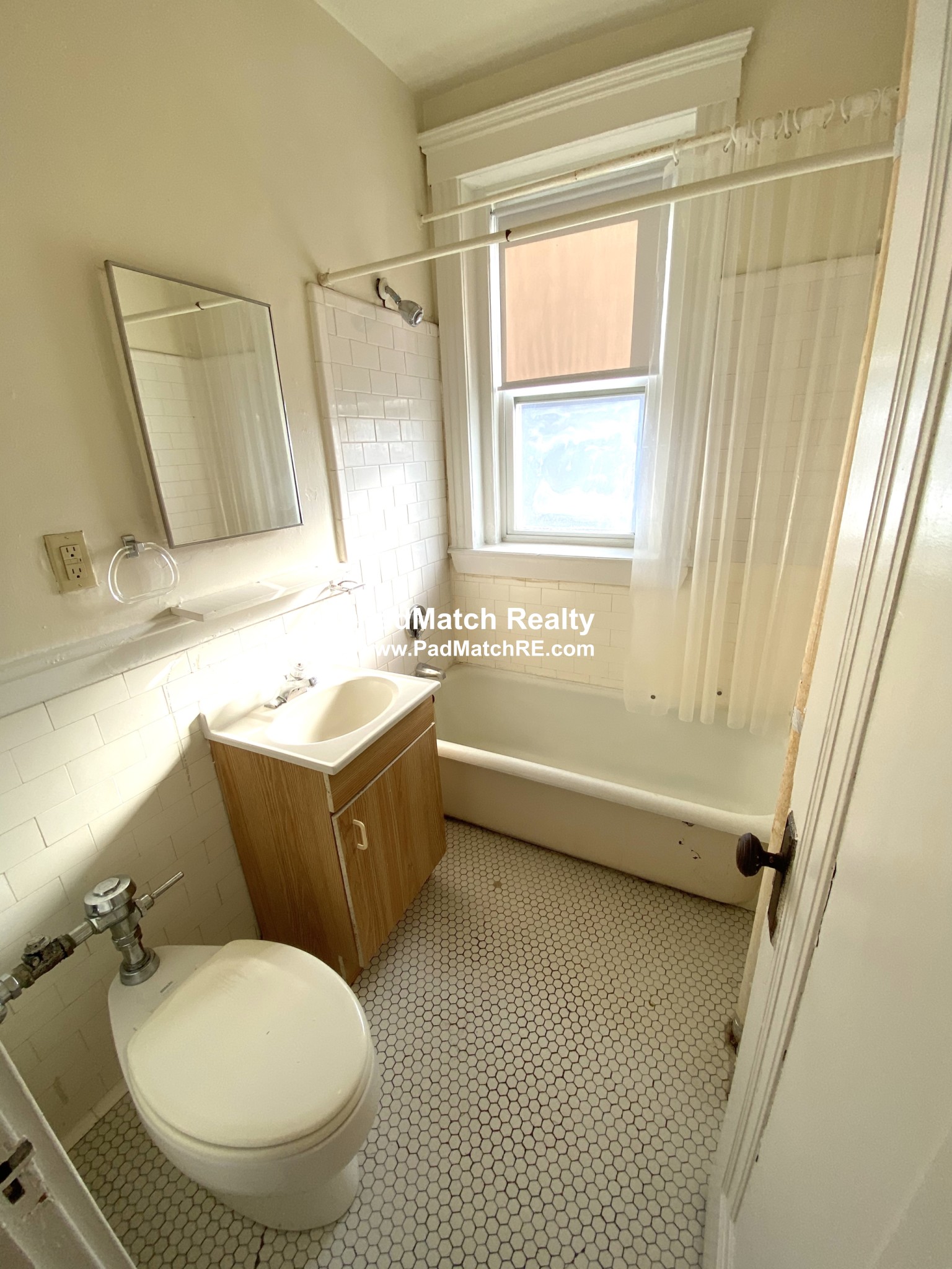 1203 Boylston St, Fenway