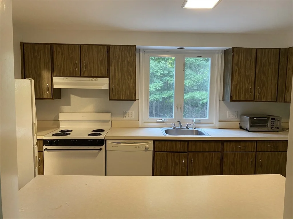 7 Bethel Rd, Wellesley