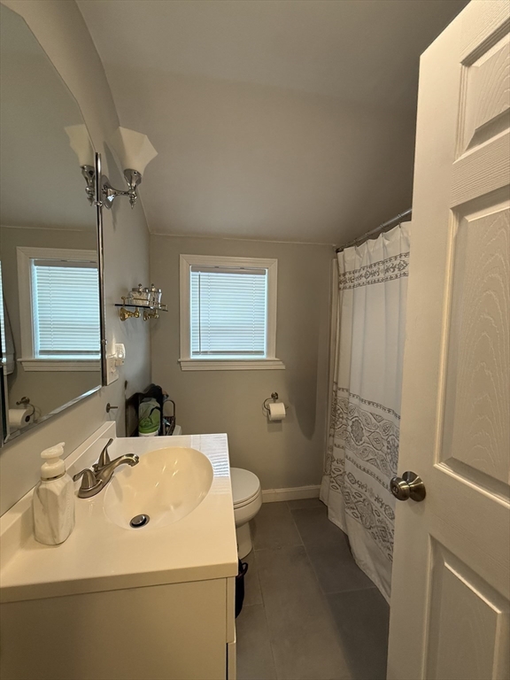 16 Church St, Natick