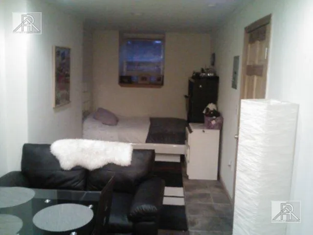 1689 Beacon St, Aspinwall Hill