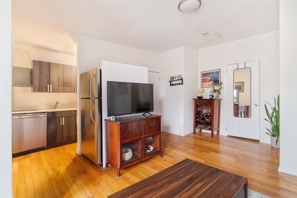 5 N Margin St, North End