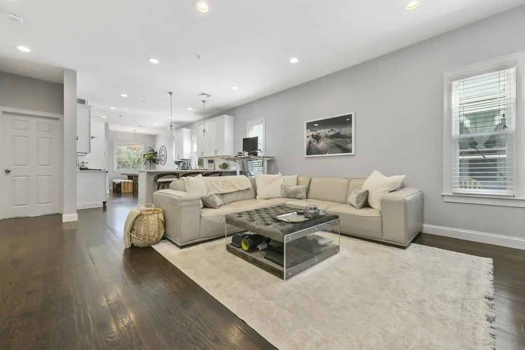 349 Meridian St, East Boston