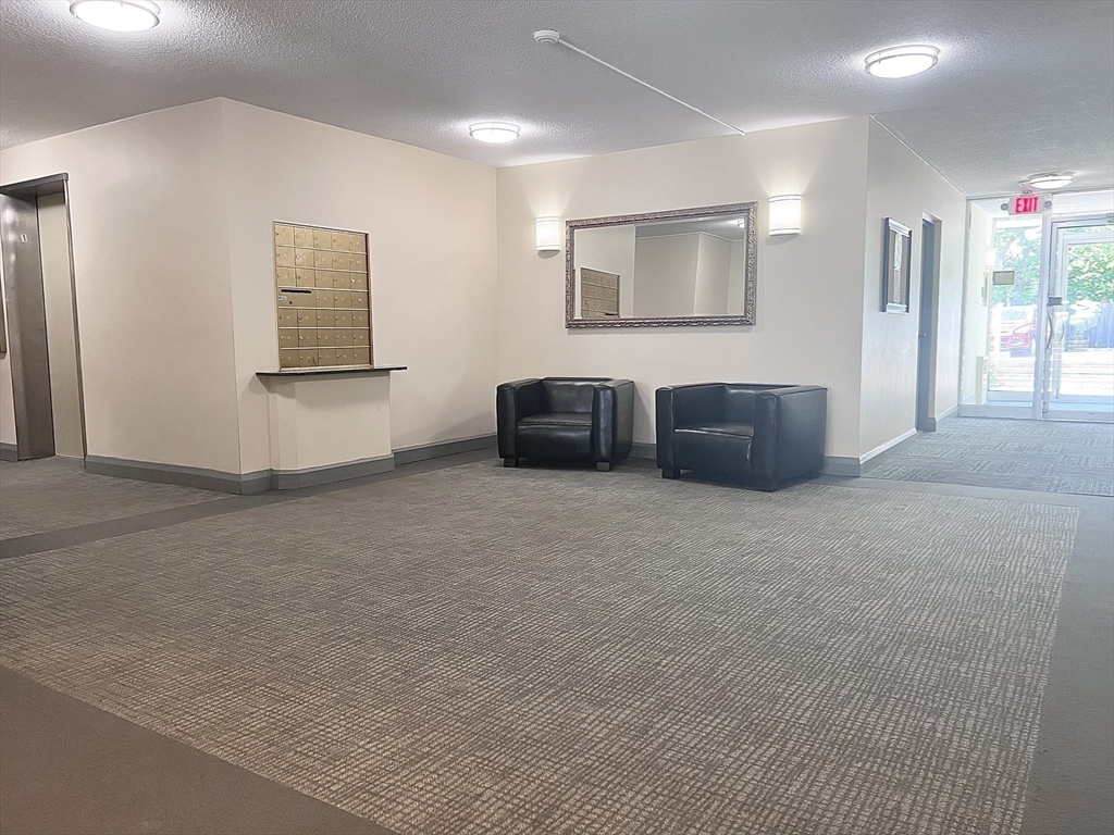 50 Park St, Brookline