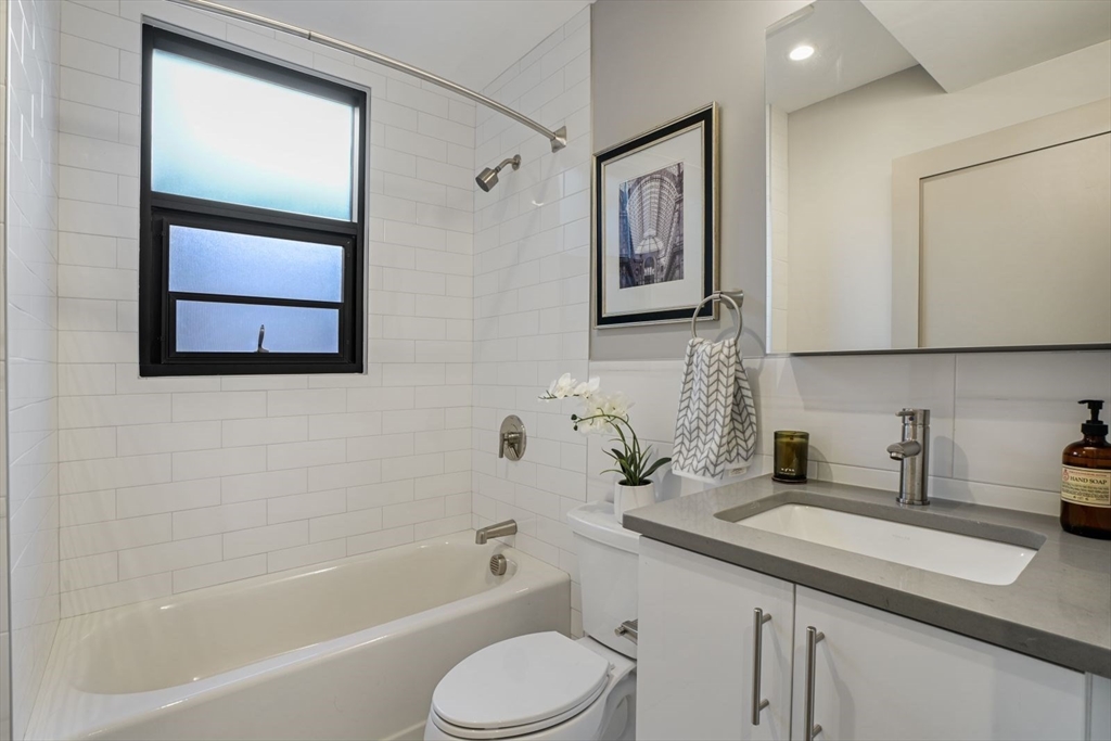 244 Hanover St, North End