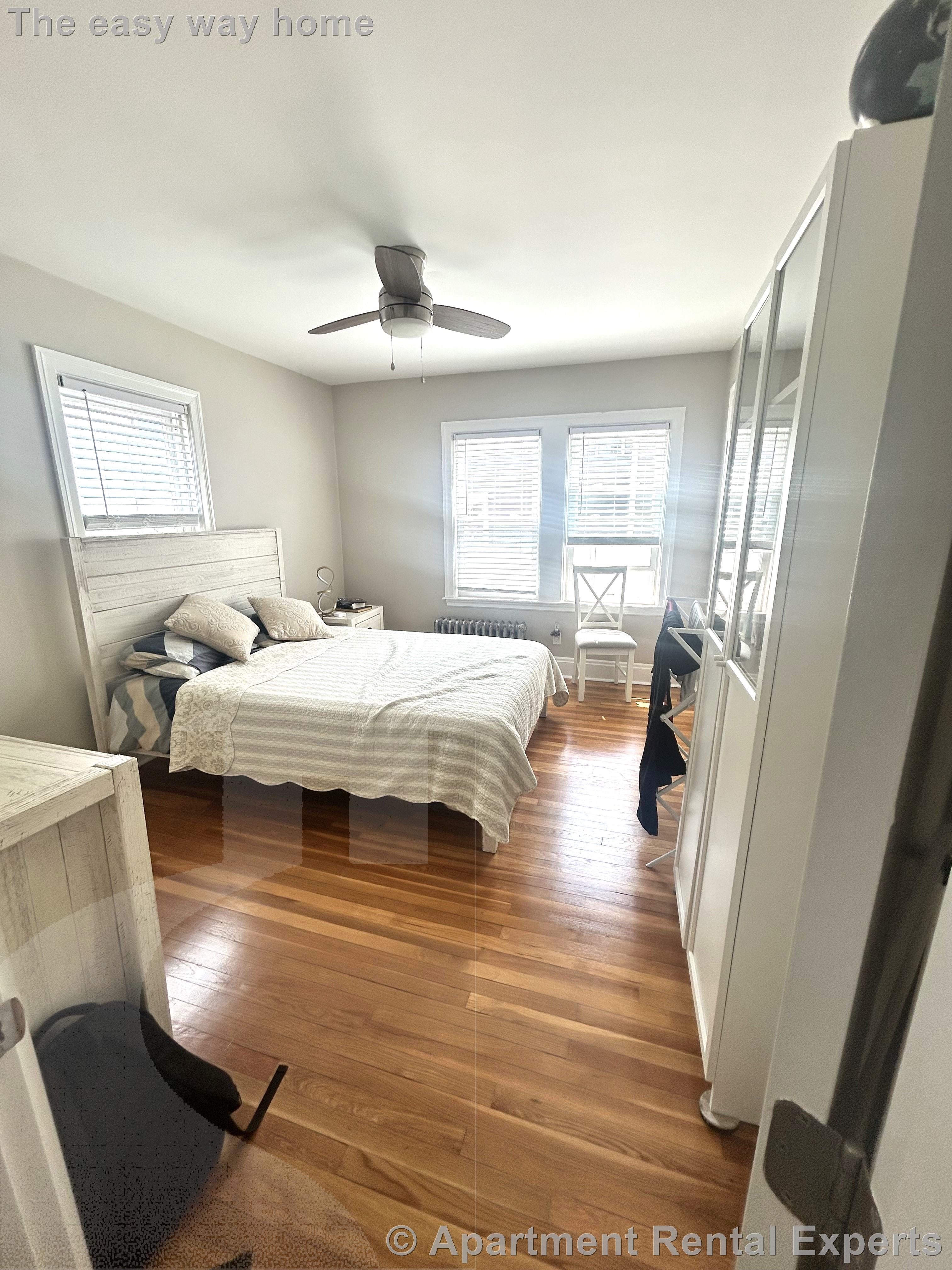 8 Fisk Ave, Magoun Square