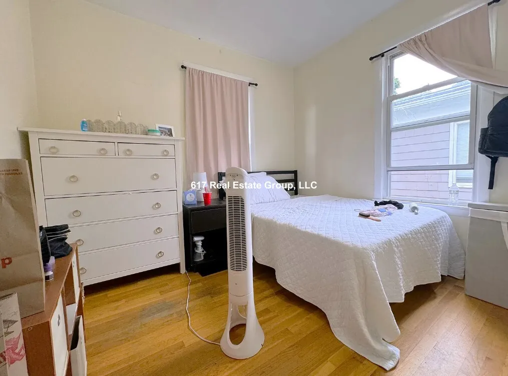 216 Freeman St, North Brookline