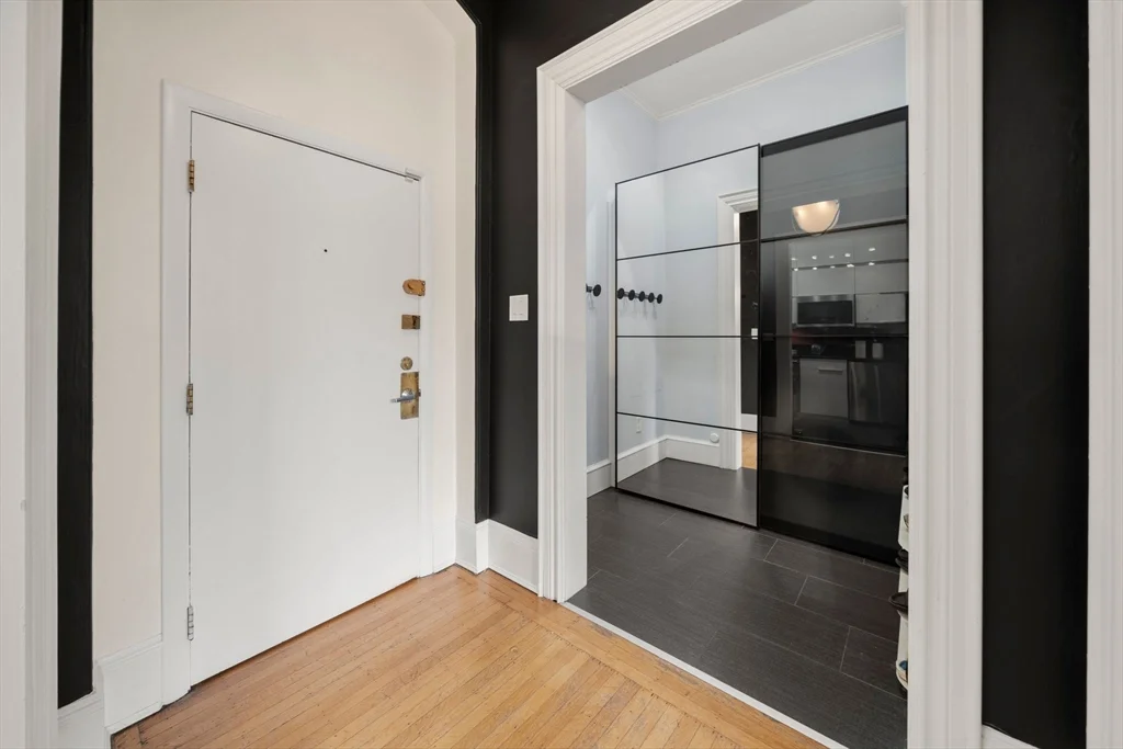 165 Beacon St, Back Bay