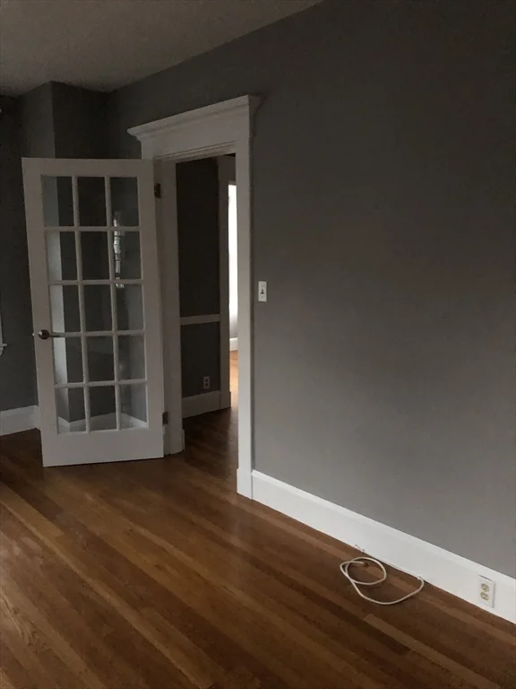 403-405 W Clinton St, West