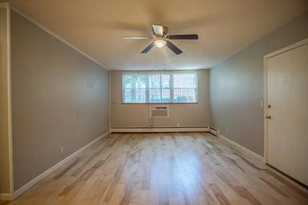 3 Tara Dr, Weymouth