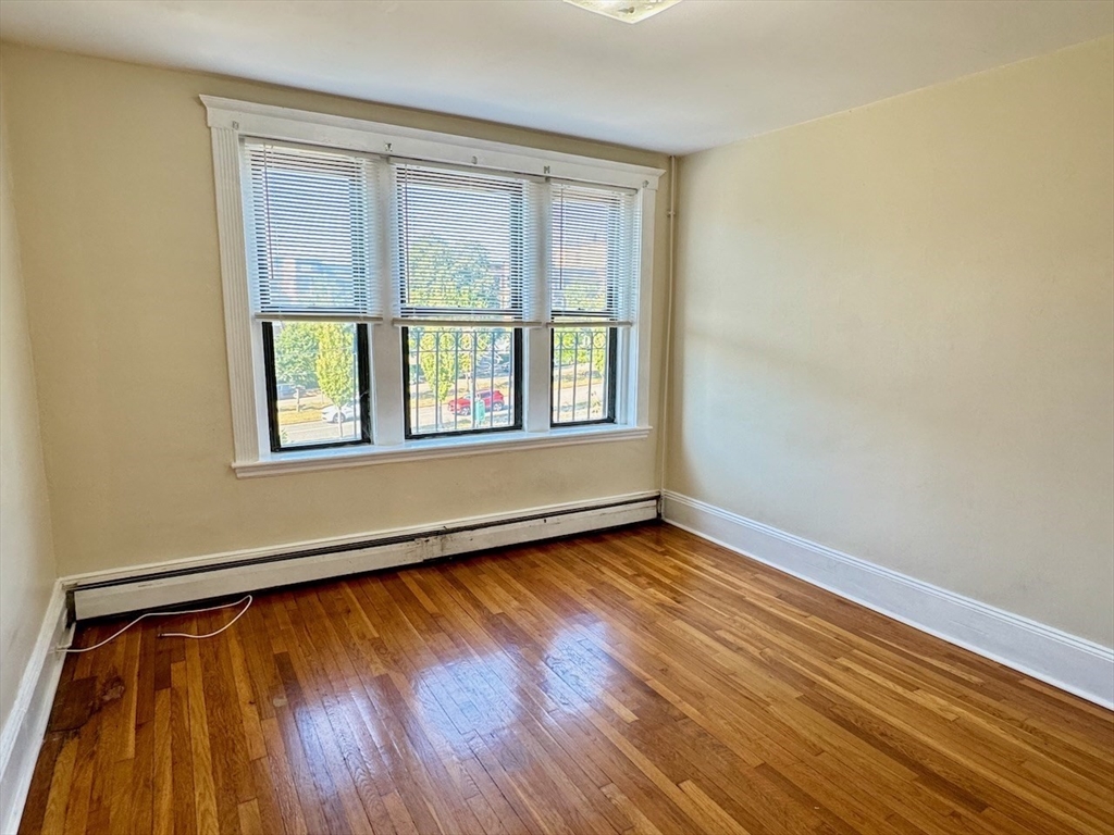 1682 Commonwealth Ave, Brighton