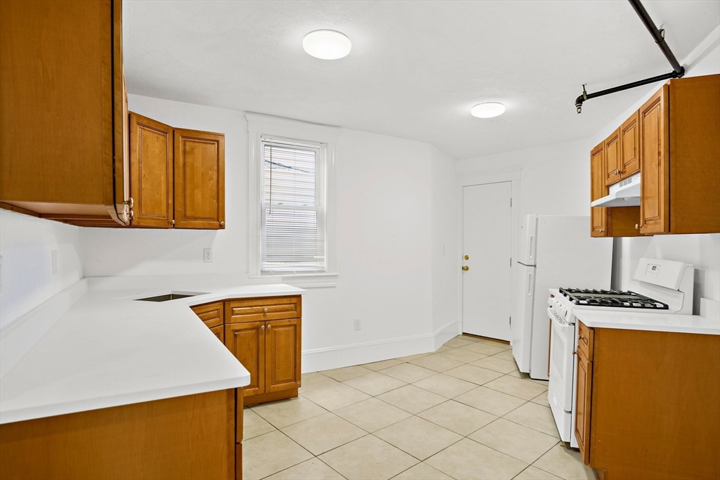 2 Walnut, Dorchester