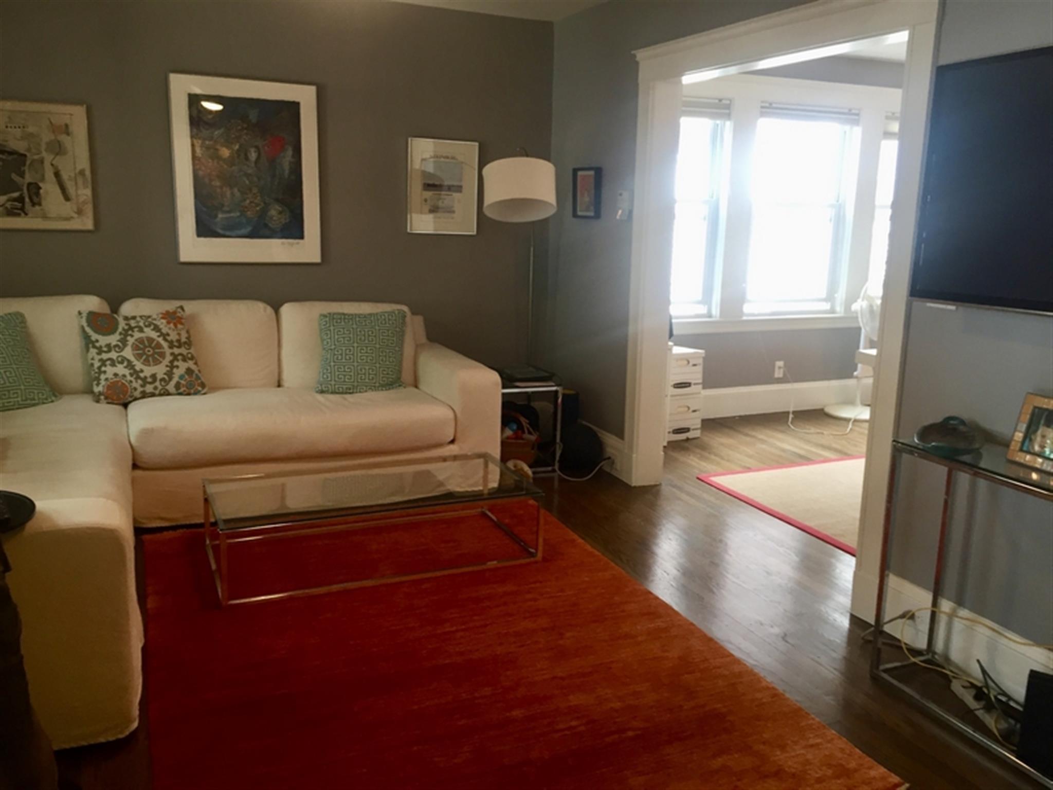 33 Irvington Rd, West Somerville