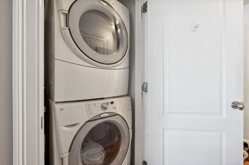 312-320 W 3rd St, South Boston