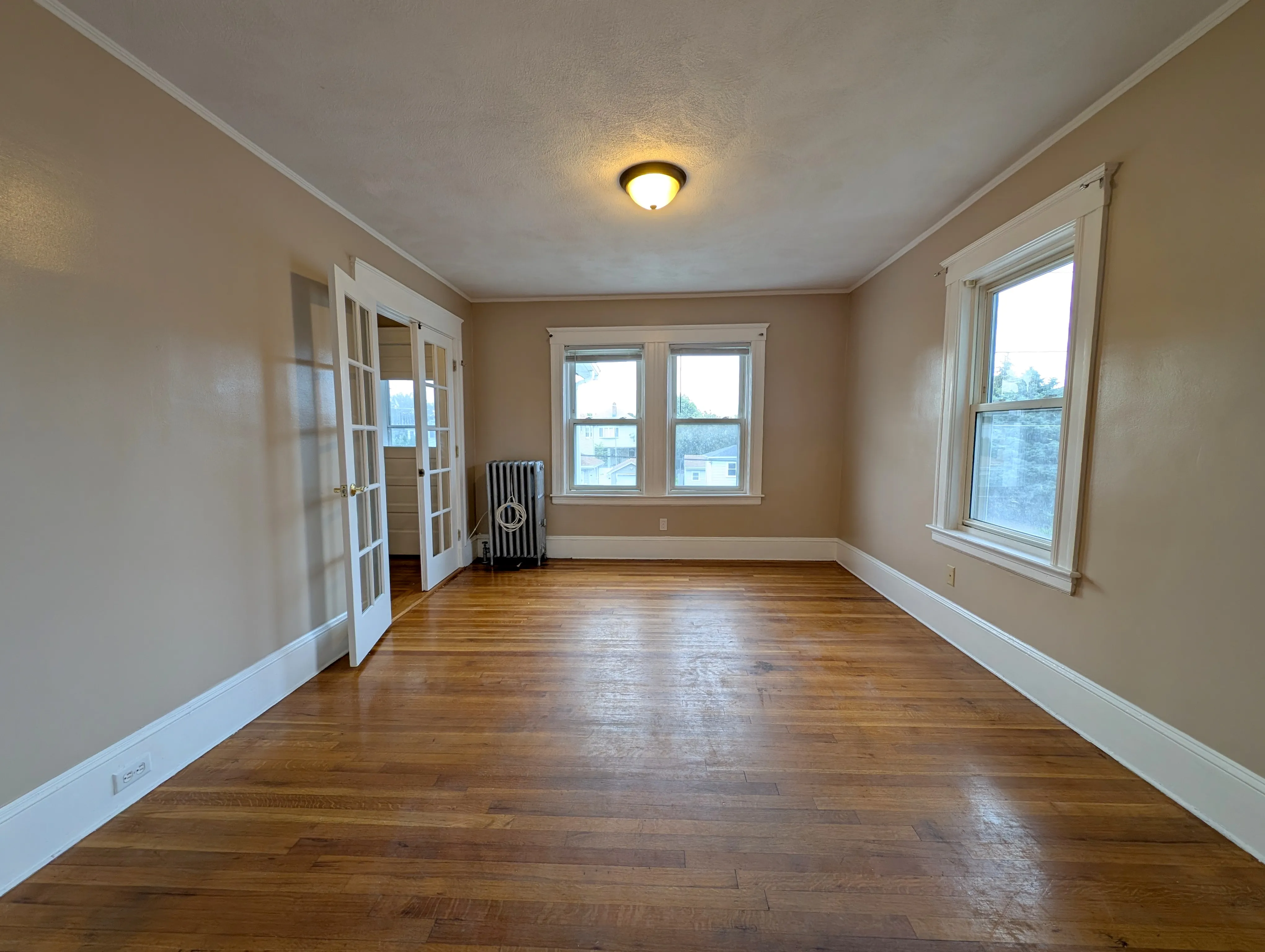 83 Billings Ave, South Medford